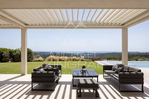 Contemporary Villa  breathtaking sea and hills views 14x4.5m mirror pool, 5 bedrooms in Roquefort Les Pins search rental For Super Rich