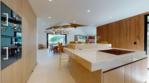 Premium Villa heated swimming pool 16mx4.5m professional kitchen, 5 bedrooms in Saint Tropez search rental For Super Rich