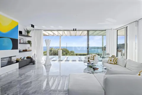 High-end Villa Exceptional Peninsula location idyllic sea view, 6 bedrooms in Cap d'Antibes - French Riviera available rental For Super Rich
