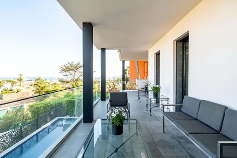 Modern Villa Sea View Swimming pool, 4 bedrooms in Estoril top for sale For Super Rich