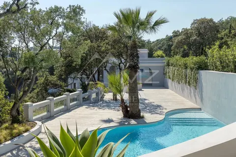 Luxury Villa Cap Roux Waterfront with 2 accesses to the sea between Cannes and Saint Raphaël, 5 bedrooms in Anthéor Classified ads rental For Super Rich