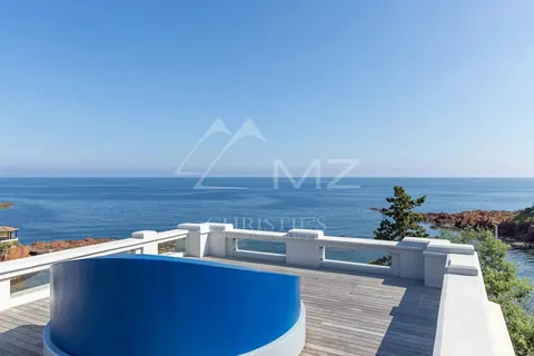 Luxury Villa Cap Roux Waterfront with 2 accesses to the sea between Cannes and Saint Raphaël, 5 bedrooms in Anthéor search rental For Super Rich