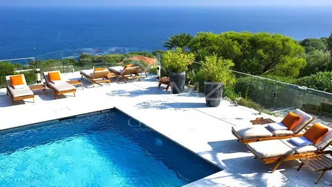 Modern Villa terrace panoramic sea view gym Technogym machines, 7 bedrooms in Saint Jean Cap Ferrat search rental For Super Rich