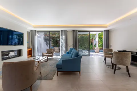 Luxury Villa Panoramic View, 4 bedrooms in Quinta do Mar property for sale For Super Rich Luxury Villa Panoramic View, 4 bedrooms in Quinta do Mar property for sale For Super Rich