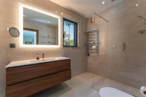 Luxury Villa Panoramic View, 4 bedrooms in Quinta do Mar deal for sale For Super Rich Luxury Villa Panoramic View, 4 bedrooms in Quinta do Mar deal for sale For Super Rich