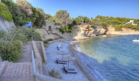 Luxury Villa Beach Front Private Beach, 8 bedrooms in Porto Heli Used for sale For Super Rich