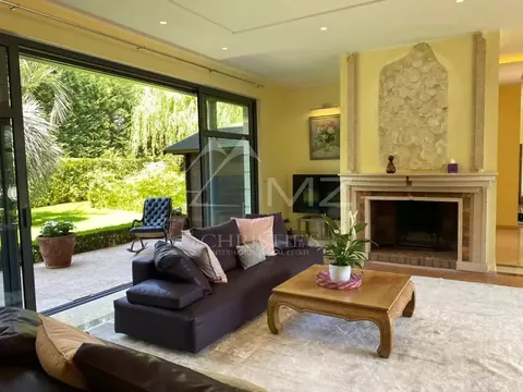 Elegant Villa Landscaped garden swimming pool and pool-house, 6 bedrooms in Cap d'Antibes expensive rental For Super Rich Elegant Villa Landscaped garden swimming pool and pool-house, 6 bedrooms in Cap d'Antibes expensive rental For Super Rich