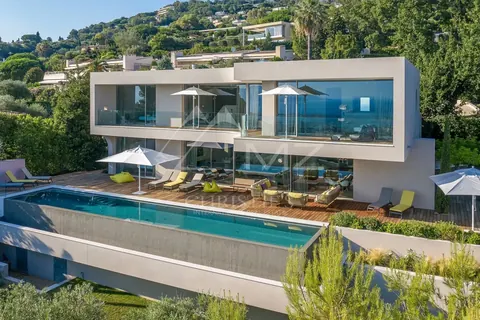 Modern Villa close to the center long size Swimming pool, 5 bedrooms in Cannes vacation rental For Super Rich