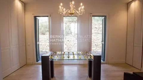 Luxury Villa Seafront, breathtaking sea view Infinity pool, 7 bedrooms in Sanremo real estate for sale For Super Rich Luxury Villa Seafront, breathtaking sea view Infinity pool, 7 bedrooms in Sanremo real estate for sale For Super Rich