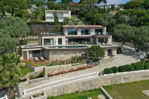 Contemporary  Villa Panoramic Sea Views petanque court, heated pool, 7 bedrooms in Mougins