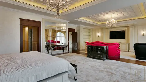 Luxury House Golf View private home elevator, 7 bedrooms in Emirates Hills - Dubai ultra luxury for sale For Super Rich