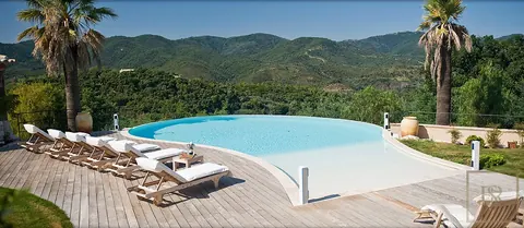 Luxury Villa splendid panoramic sea view & Lérins Islands 3 heated swimming pools, tennis court, 17 bedrooms in Frejus search for sale For Super Rich