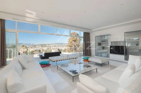 Luxury Villa seaview, nearby the center of Cannes 250 sqm terrace with jacuzzi, 6 bedrooms in Cannes search rental For Super Rich