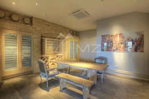 Luxury Villa Exceptional Californie 25 m swimming pool, Jacuzzi for 8 people, 8 bedrooms in Cannes real estate rental For Super Rich