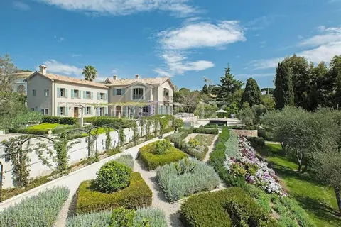 Century Villa 400 year old farm 800m away from the seaside, 7 bedrooms in Antibes - French Riviera