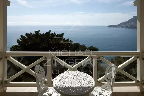 Elegant Villa Breathtaking panoramic views of sea and Monaco Cinema, Fitness, Spa, Pool, 5 bedrooms in Roquebrune Cap Martin deal for sale For Super Rich