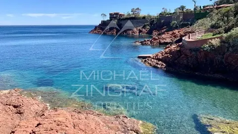 Modern Villa Direct access to the sea large terraces adjoining a long pool, 9 bedrooms in Théoule Sur Mer - French Riviera buy for sale For Super Rich