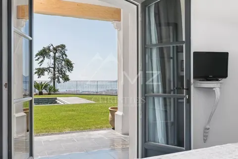 Premium Villa Secured domain Heated salted pool of 12x4m, 4 bedrooms in Cannes real estate rental For Super Rich