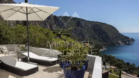 Contemporary Villa overflow swimming pool sea view between Monaco and Saint-Jean Cap Ferrat, 4 bedrooms in Eze search rental For Super Rich