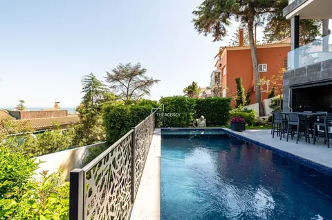 Modern Villa Sea View Swimming pool, 4 bedrooms in Estoril photos for sale For Super Rich
