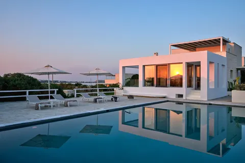 Elegant Villa Beach Front Panoramic sea view of Aegean, 5 bedrooms in Paros luxury rental For Super Rich
