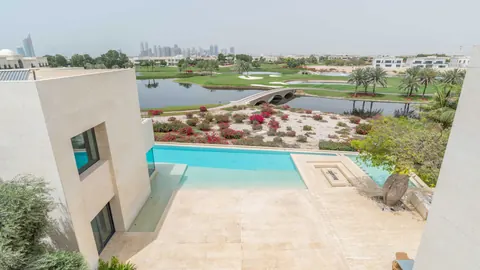 Luxury Villa Sector E overlooks one of the very best scenic views, 6 bedrooms in Emirates Hills - Dubai exclusive for sale For Super Rich