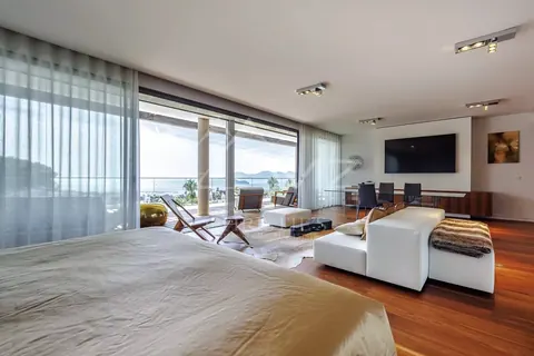 High-end Villa heated swimming pool, Synthetic tennis landscaped park, 7 bedrooms in Cannes - French Riviera value rental For Super Rich