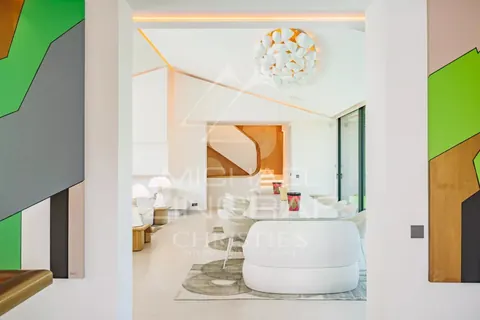 Modern Villa Near Tahiti beach swimming pool with pool house, bar, gym, 6 bedrooms in Ramatuelle - French Riviera property rental For Super Rich
