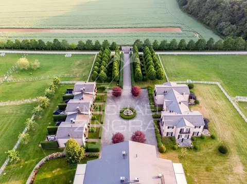 Country Ranch/Farm Land of Horses-Gestüt Peterhof wellness center, +10 bedrooms in Perl available for sale For Super Rich Country Ranch/Farm Land of Horses-Gestüt Peterhof wellness center, +10 bedrooms in Perl available for sale For Super Rich