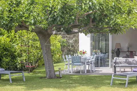 Elegant Villa Sea View Near the beach, 6 bedrooms in Cap d'Antibes vacation rental For Super Rich