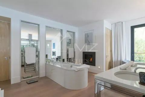 Luxury House Panoramic View hammam, jacuzzi, infinity pool, lift, roof terrace, 5 bedrooms in Saint Jean Cap Ferrat real estate rental For Super Rich