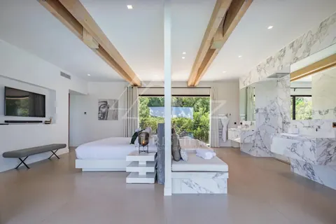 Architectural Villa Salins area close to the Parcs, 7 bedrooms in Saint Tropez best rental For Super Rich
