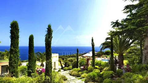 Modern Villa terrace panoramic sea view gym Technogym machines, 7 bedrooms in Saint Jean Cap Ferrat available rental For Super Rich