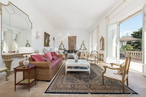 Elegant Villa 14x6m heated swimming pool Tennis court with grass, 4 bedrooms in Cap d'Antibes property rental For Super Rich