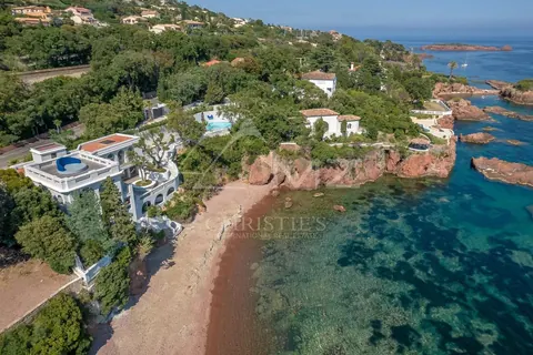 Luxury Villa Cap Roux Waterfront with 2 accesses to the sea between Cannes and Saint Raphaël, 5 bedrooms in Anthéor 0 rental For Super Rich