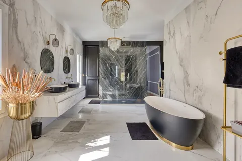 Bourgeois House Sea View walking distance from beach and port, 9 bedrooms in Sanary sur Mer expensive for sale For Super Rich Bourgeois House Sea View walking distance from beach and port, 9 bedrooms in Sanary sur Mer expensive for sale For Super Rich