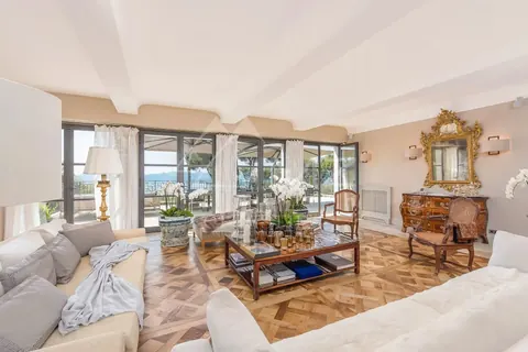 Modern Villa La  Californie Mediterranean Sea view, 8 bedrooms in Cannes Classified ads rental For Super Rich