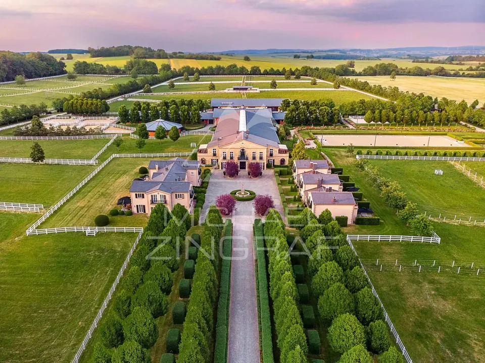 Country Ranch/Farm Land of Horses-Gestüt Peterhof wellness center, +10 bedrooms in Perl for sale For Super Rich Country Ranch/Farm Land of Horses-Gestüt Peterhof wellness center, +10 bedrooms in Perl for sale For Super Rich