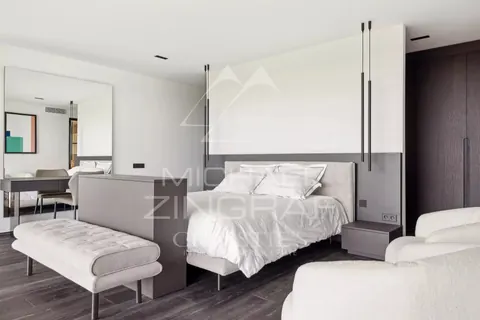 Contemporary Villa Panoramic sea and hills views infinity pool, 5 bedrooms in Chateauneuf Grasse price rental For Super Rich