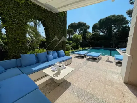 Elegant Villa Landscaped garden swimming pool and pool-house, 6 bedrooms in Cap d'Antibes best rental For Super Rich Elegant Villa Landscaped garden swimming pool and pool-house, 6 bedrooms in Cap d'Antibes best rental For Super Rich