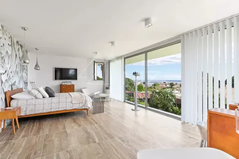 Contemporary Villa Swimming pool 5 minutes from La Croisette, 5 bedrooms in Cannes deal rental For Super Rich