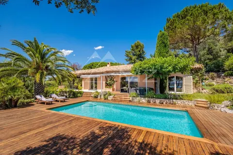 Luxury Villa Near Pampelonne terrace and pool overlooking the sea, 5 bedrooms in Ramatuelle 0 rental For Super Rich