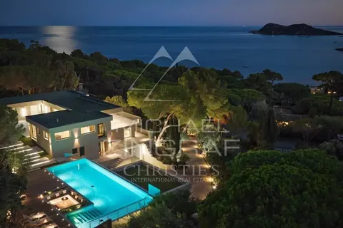 Premium Villa walk from Escalet beaches Park and Sea views, 8 bedrooms in Ramatuelle - French Riviera 0 rental For Super Rich