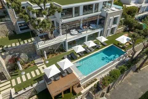 Contemporary Villa Heated swimming pool Land 1800m², 6 bedrooms in Cannes 0 rental For Super Rich