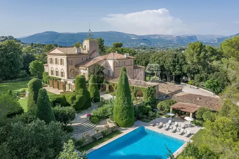 Medieval House Built in 1920 25m marble swimming pool, Tennis court, 10 bedrooms in Mougins - French Riviera
