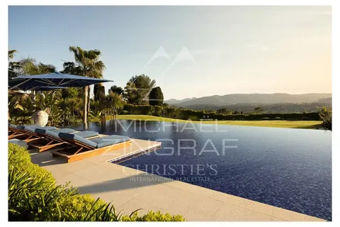 Architectural Villa Breathtaking panoramic views, hills and sunsets Tennis court, 7 bedrooms in Mougins - French Riviera MZIMO2906 for sale For Super Rich