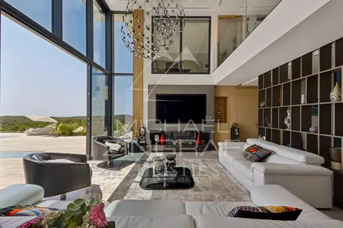 Contemporary Villa  breathtaking sea and hills views 14x4.5m mirror pool, 5 bedrooms in Roquefort Les Pins price rental For Super Rich