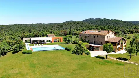 Luxury Villa Mas Mateu 18th century Spanish estate, 16 bedrooms in Sant Climent de Peralta 90,500 Week rental For Super Rich
