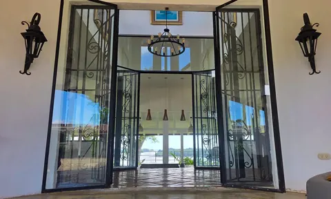 Country Villa Beach Front, panoramic Pacific Ocean views, 6 bedrooms in Boca Brava Island, Boca Chica, Chiriquí price for sale For Super Rich