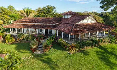 Country Villa Beach Front, panoramic Pacific Ocean views, 6 bedrooms in Boca Brava Island, Boca Chica, Chiriquí buy for sale For Super Rich